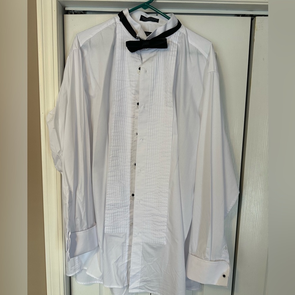 Milani Men's Tuxedo Shirt with French Cuffs and Bow Tie.  18-1/2 / 36-37